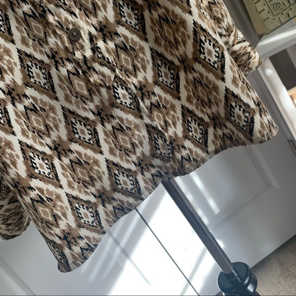 Ellen Tracy Button Down Printed Top - Picture 5 of 12